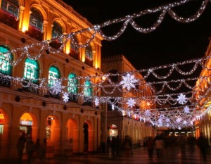 Cadde Işık Süsleme